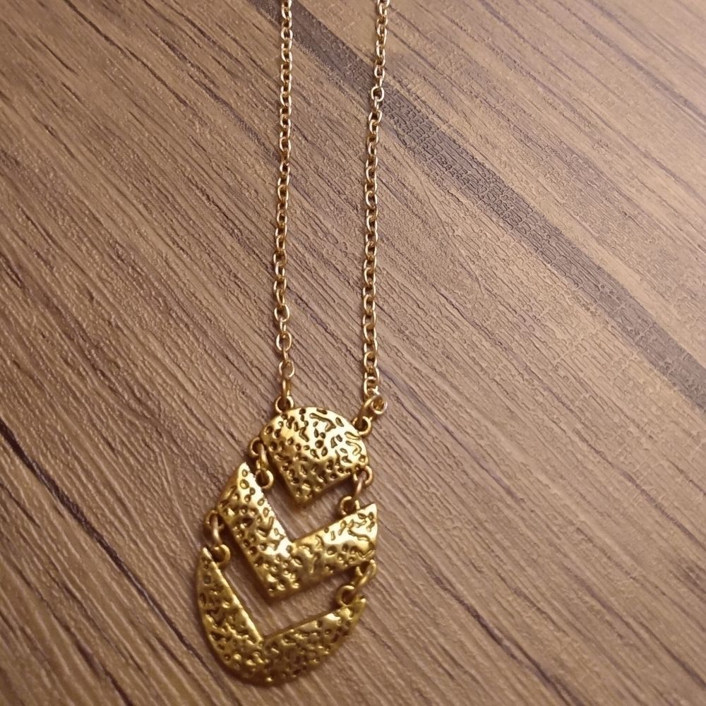 Gold plated‎ arrow necklace with chain